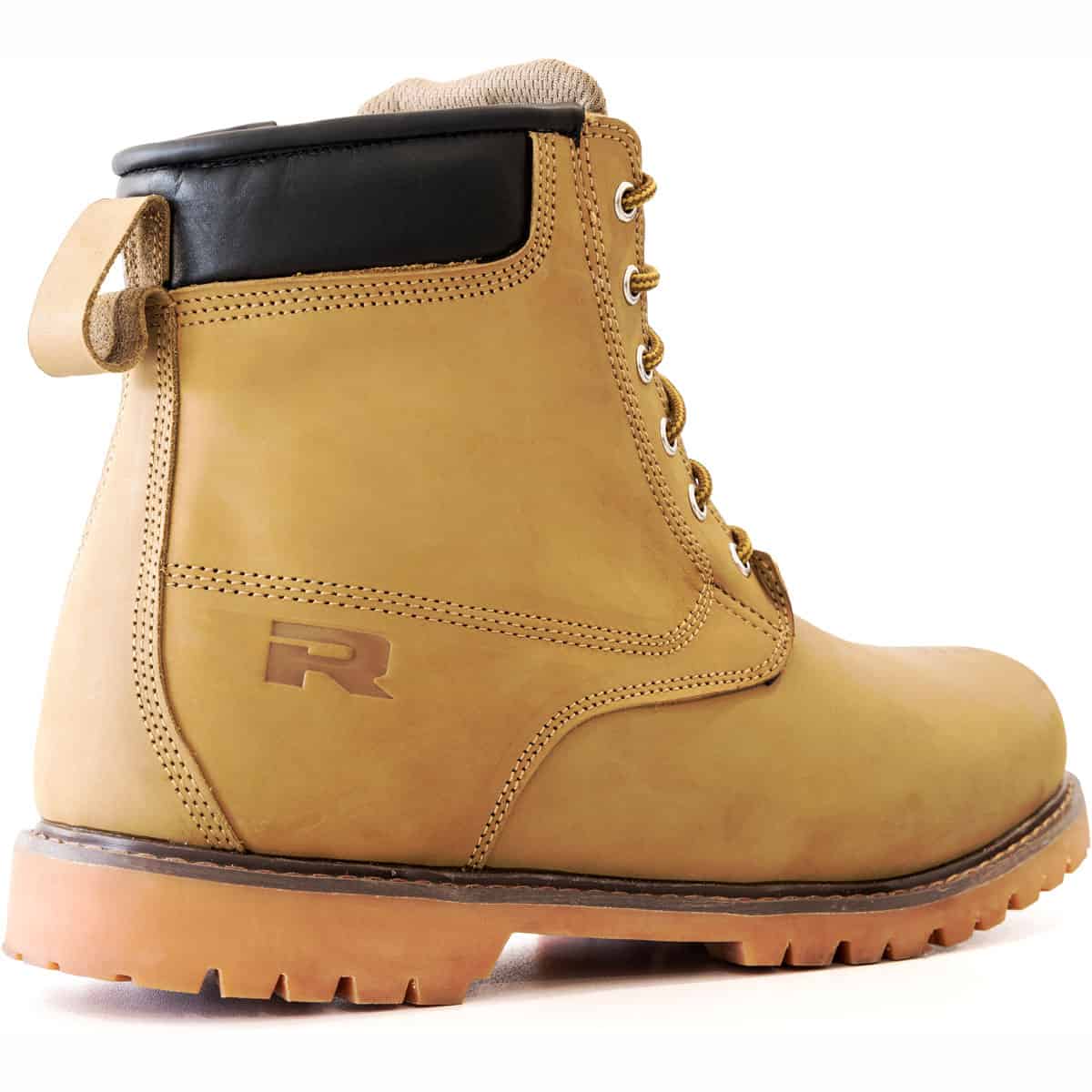 The Richa Calgary Boots are a stylish yet practical choice when it comes to your footwear. They feature a durable 100% leather construction - 45 deg back
