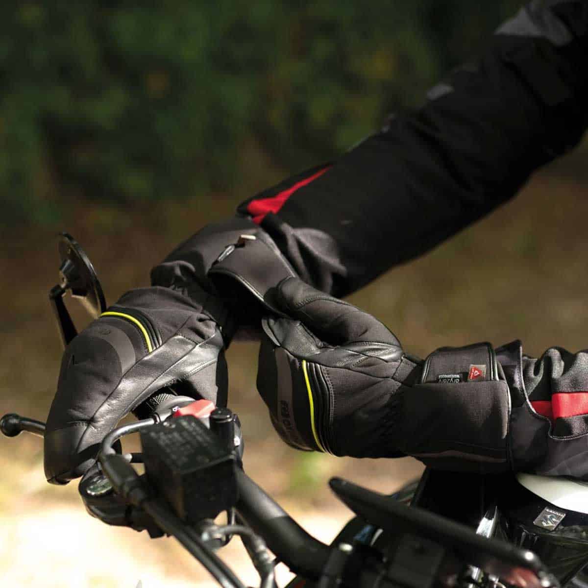 Superior Comfort & Protection: The Oxford Polar 1.0 Winter Motorcycle Gloves with Primaloft