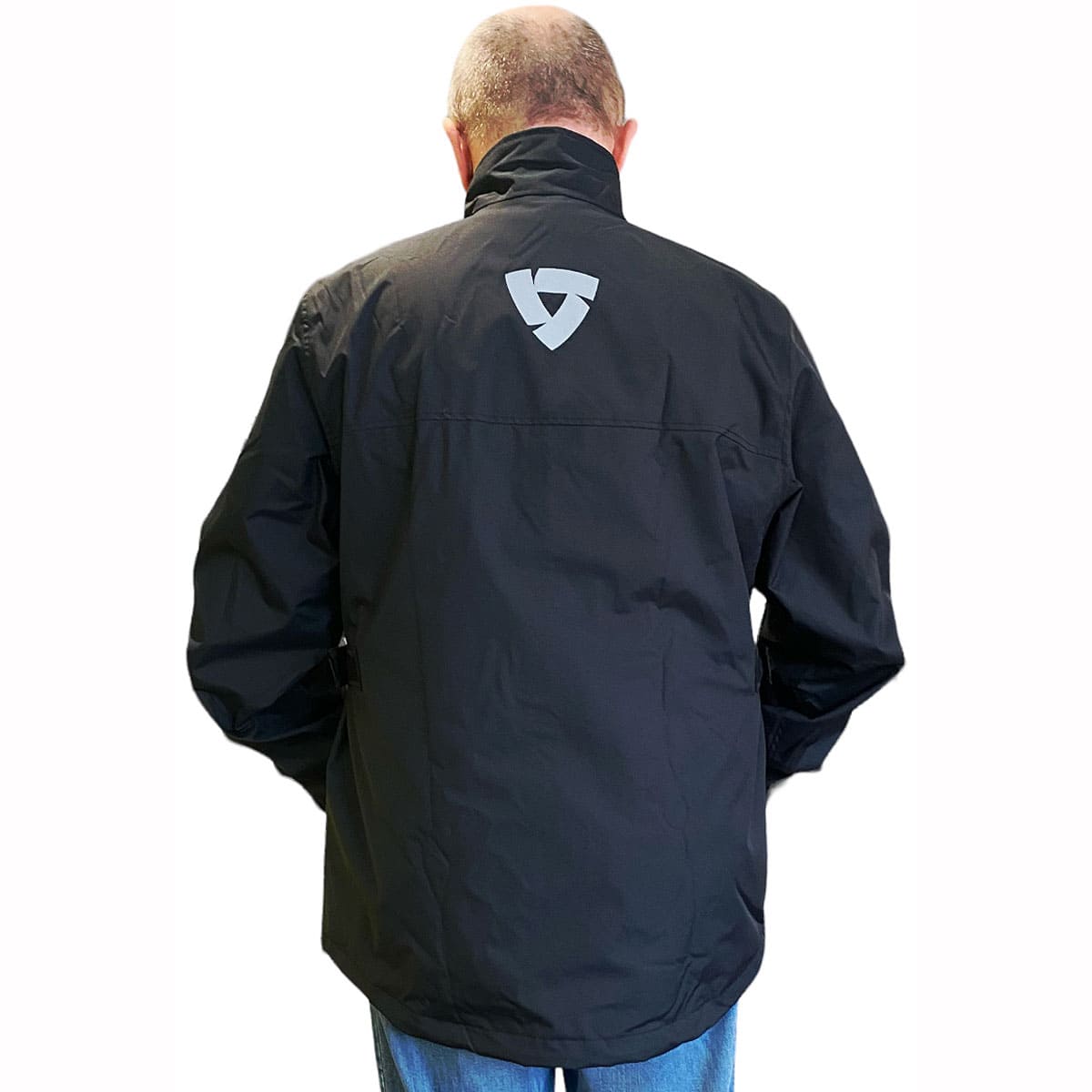 Rev It! Nitric 4 Rain Over Jacket: 100% waterproof protection with a mesh lining for comfort
