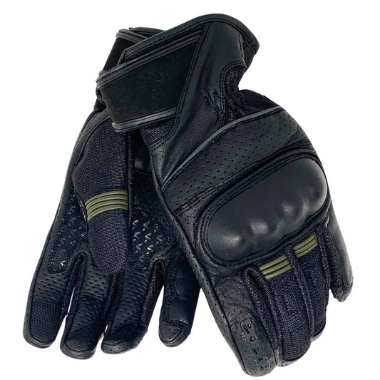 Get ready for a cool and comfortable ride with the Spada Oxygen Air CE WP Gloves! These awesome motorcycle gloves are designed with breathable and perforated materials, so your hands stay cool even on hot days.
