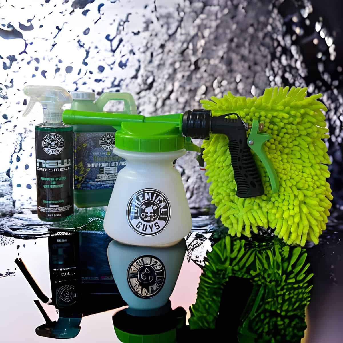 Chemical Guys Torq Snow Foam Blaster R1: Reduce the risk of swirls and scratches
